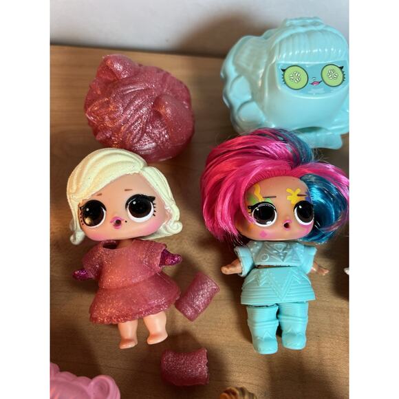 LOL OMG Surprise Mini Dolls Lot With Accessories #T864 - Picture 11 of 12